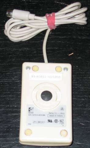 Acorn Mouse Type 3 bottom