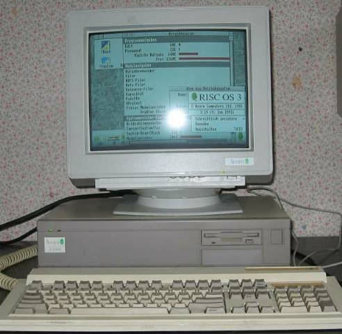 A5000 running RISC OS3.19 (German)