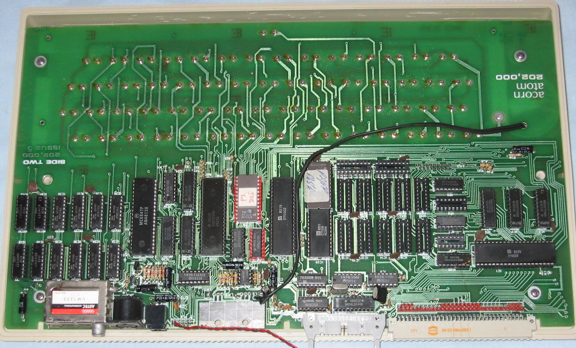 Prophet 3 motherboard Hi-Res
