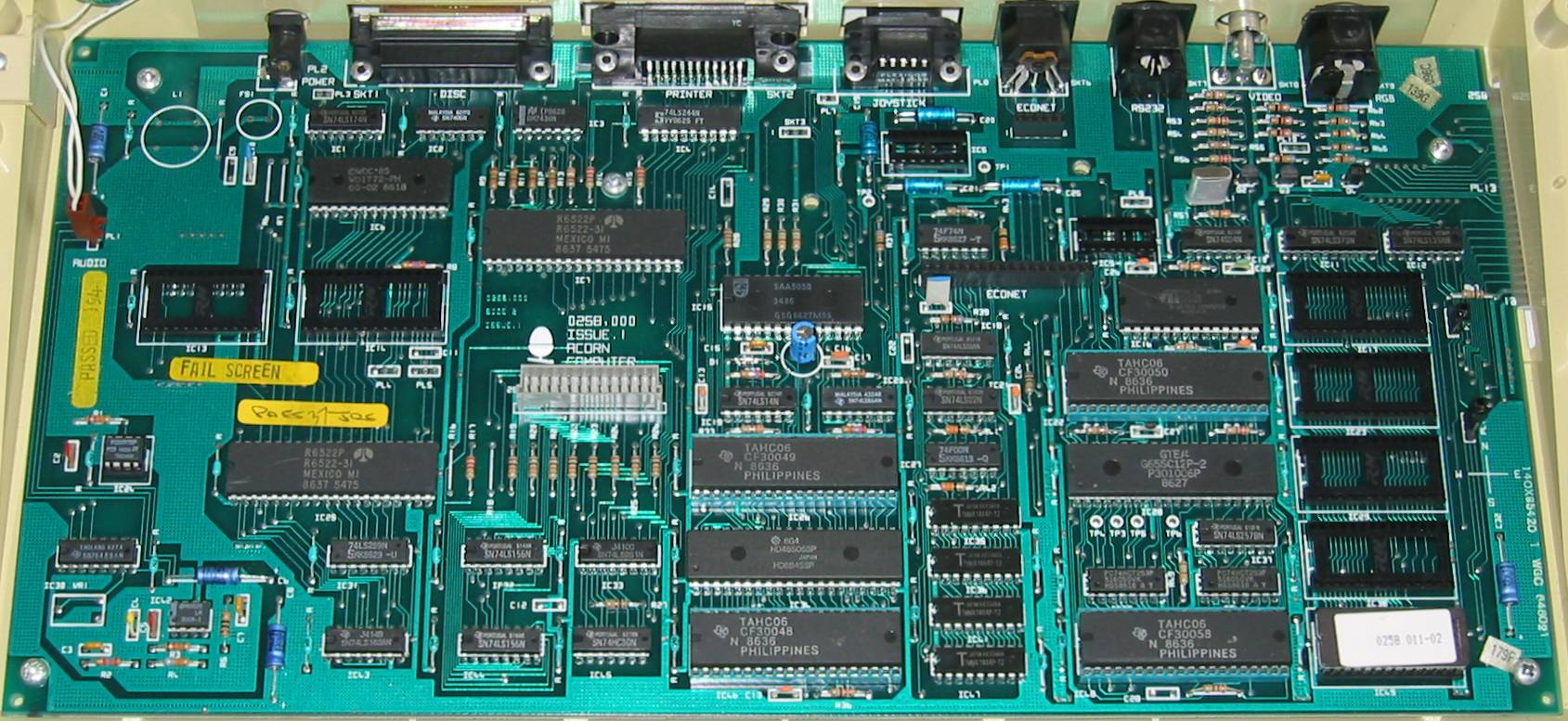 Master Compact motherboard HiRes