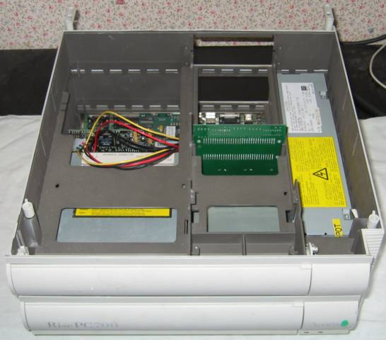 Acorn 2 slice Risc PC 700 open